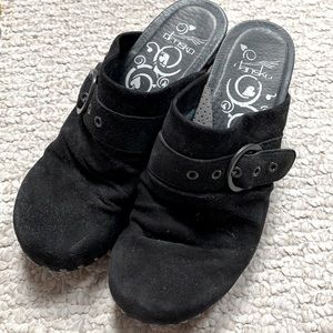 Black suede leather Dansko slip on boot size 38.
